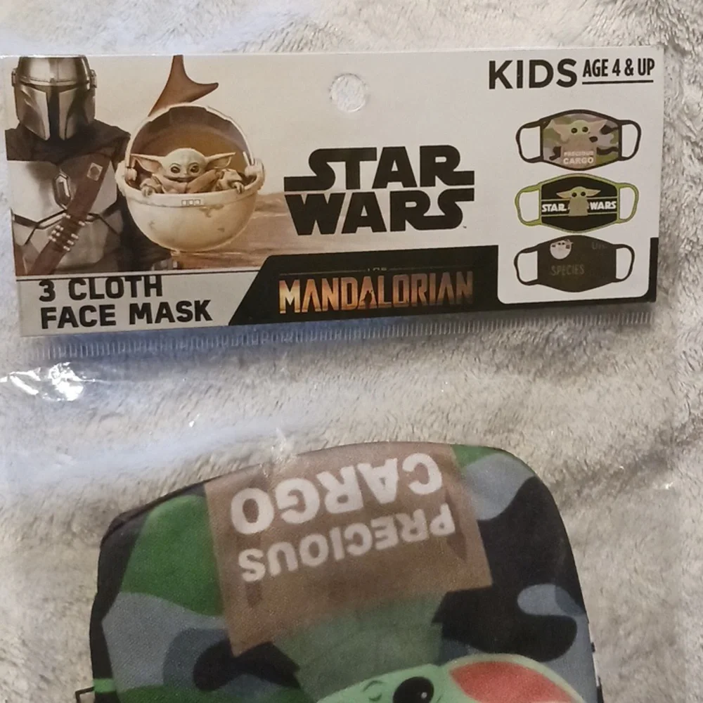 Kid’s Star Wars The Mandalorian The Child Baby Yoda Face Masks